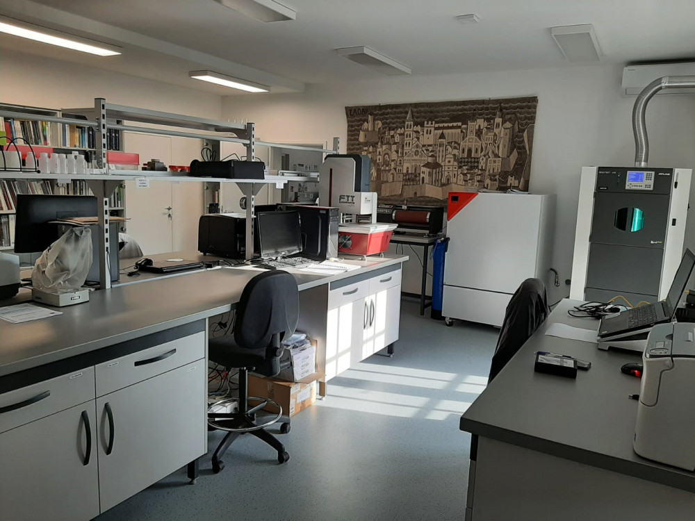 Laboratory for Advanced Materials and Advanced Technologies