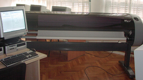 Plotter for cutting patterns Alys 30