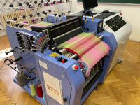 Laboratorijski uređaj za tkanje