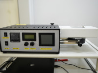 Uređaj za mjerenje otpornosti prolaska vodene pare i topline