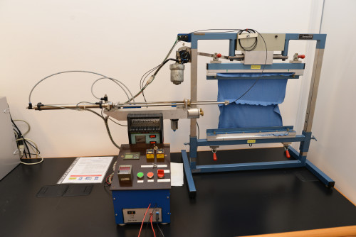 Testing device for stitches and damage of the knitted fabric loops