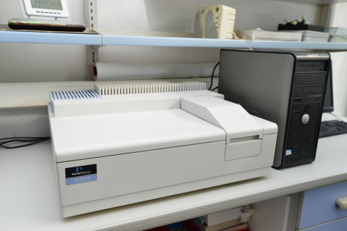 UV/Vis spectrophotometer