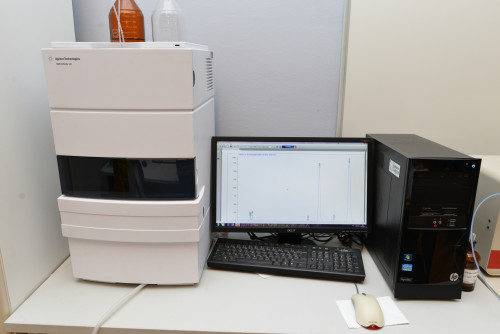 HPLC - Liquid chromatography device