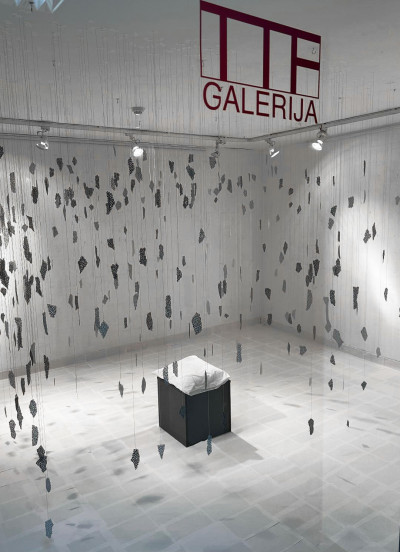 Izložba Komadići vremena u TTF Galeriji