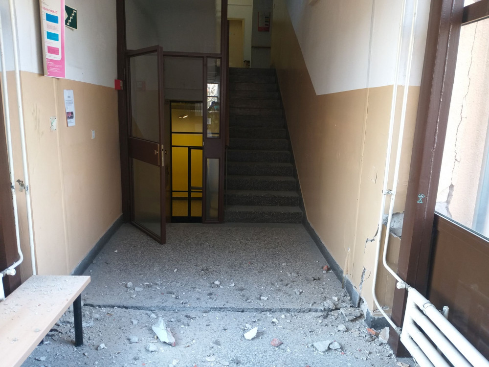 Oštećenje zgrade Sveučilišta u Zagrebu Tekstilno-tehnološkog fakulteta